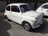 SEAT 600